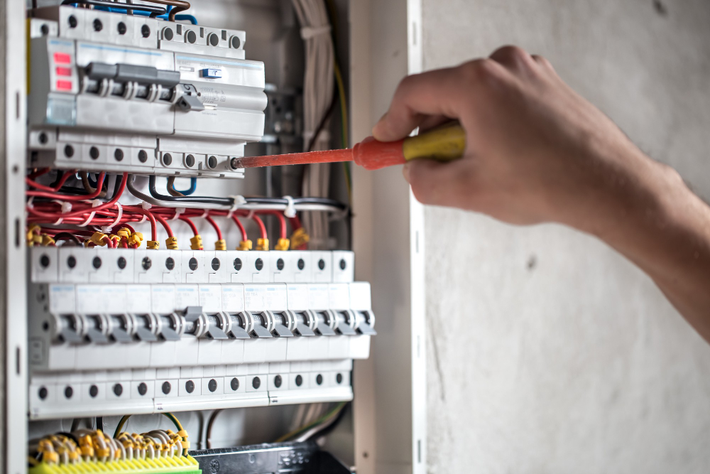 Circuit Breaker Repair in Woodbine, NJ | GEO Electric